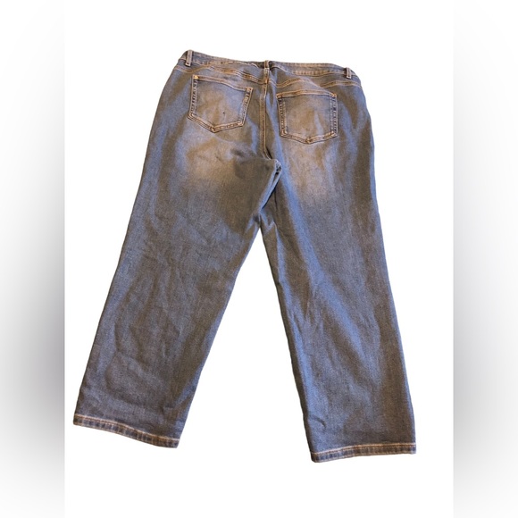 Premium Denim Jeans - Picture 3 of 4